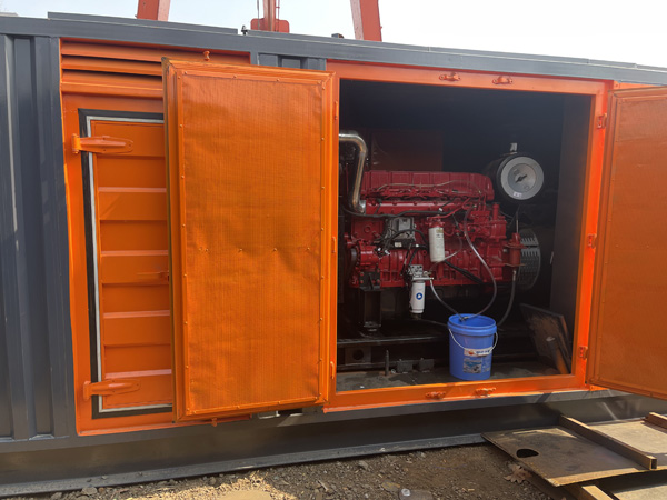 刚察哪些因素会影响 200KW 柴油发电机的燃油消耗率？