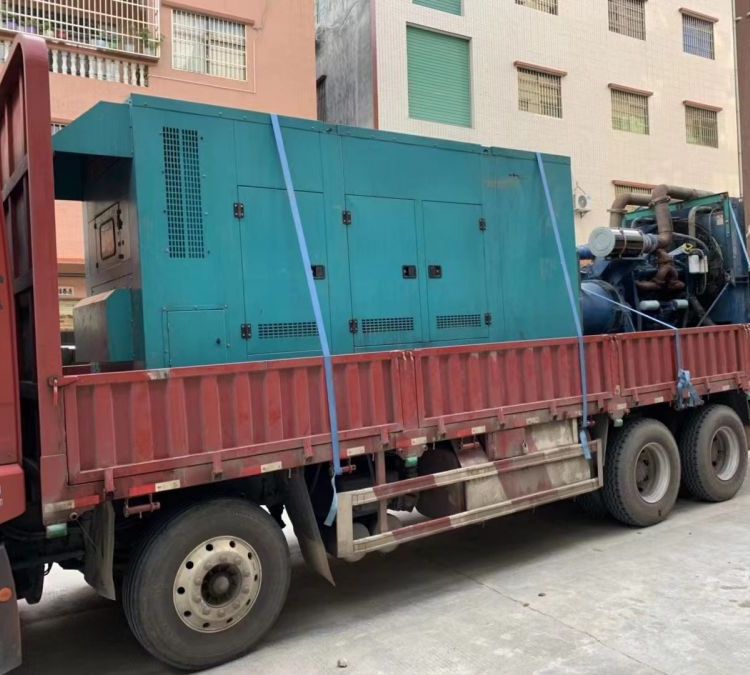 刚察如何在不同负载率下确保 400KW 柴油发电机组的正常运行？